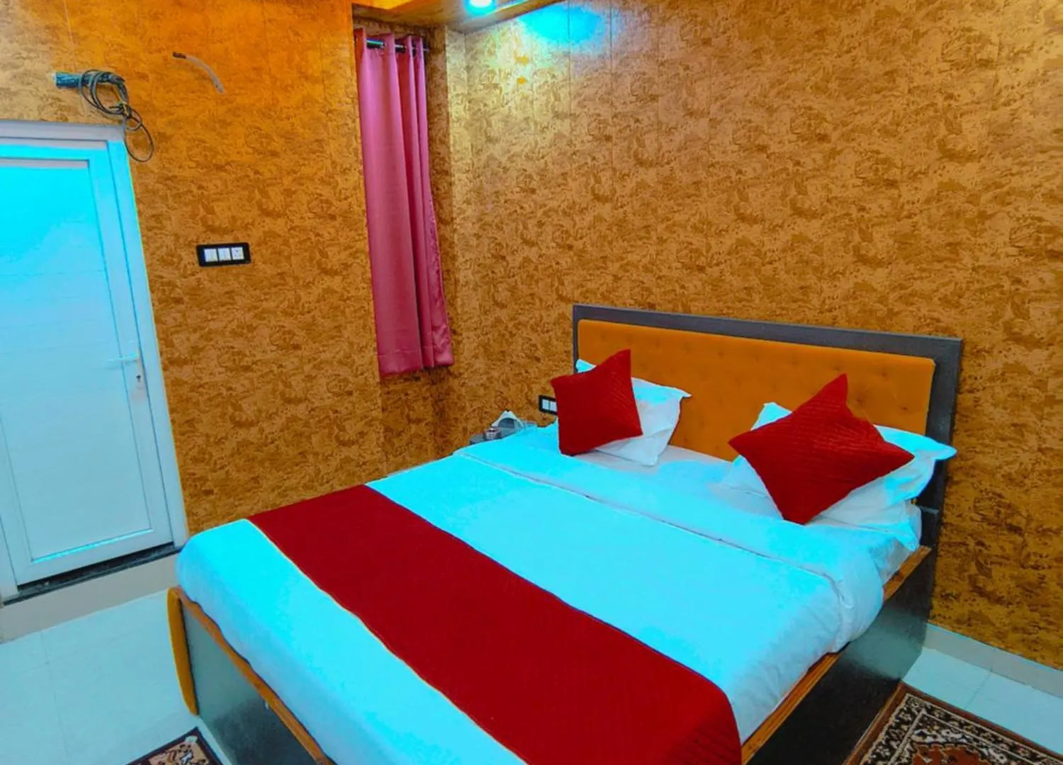 Hotel R K Villa- 500 Mtr From Kashi Vishvanath Temple Bénarès
